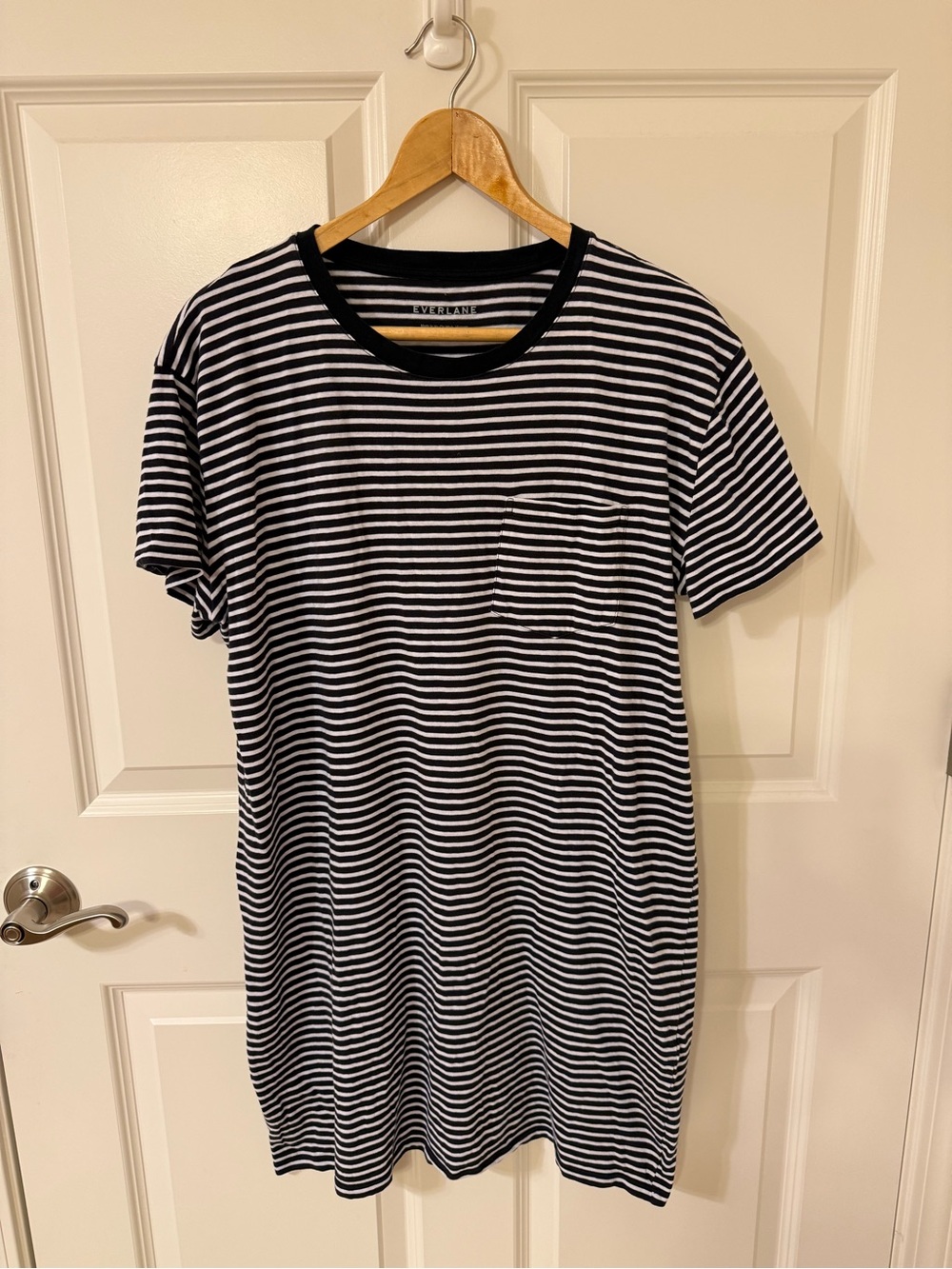 Everlane Short Sleeve T-Shirt Soft Black White Stripe Women’s Dress L EUC Pocket